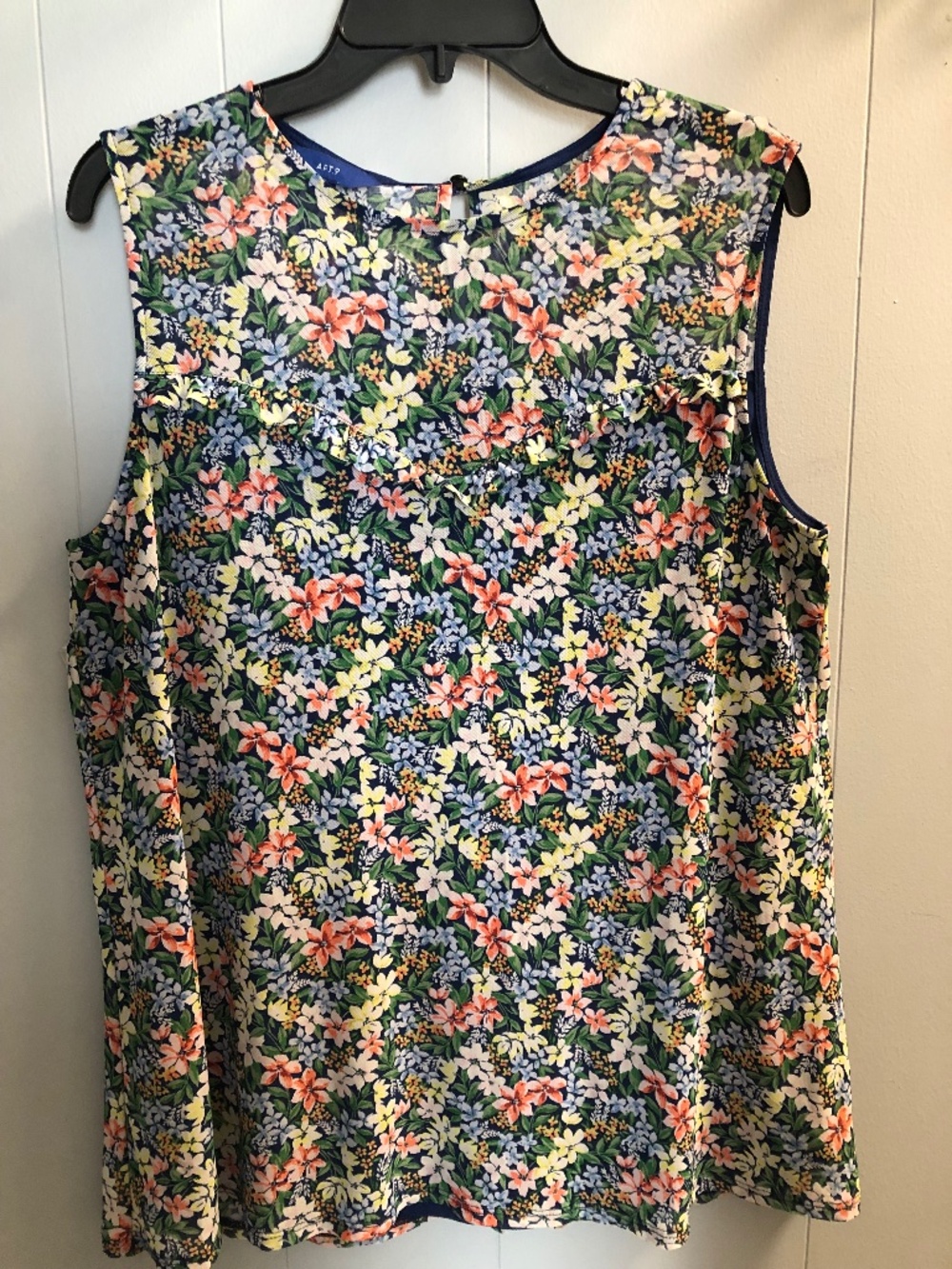 Apt 9 Women’s Floral Pattern Top Sleeveless Slip on